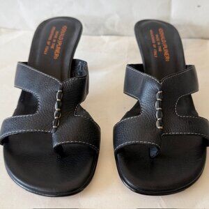 Donald Pliner Women's Italian Leather Toe Thong Sandals, Black, Vonna2-08, 7.5M